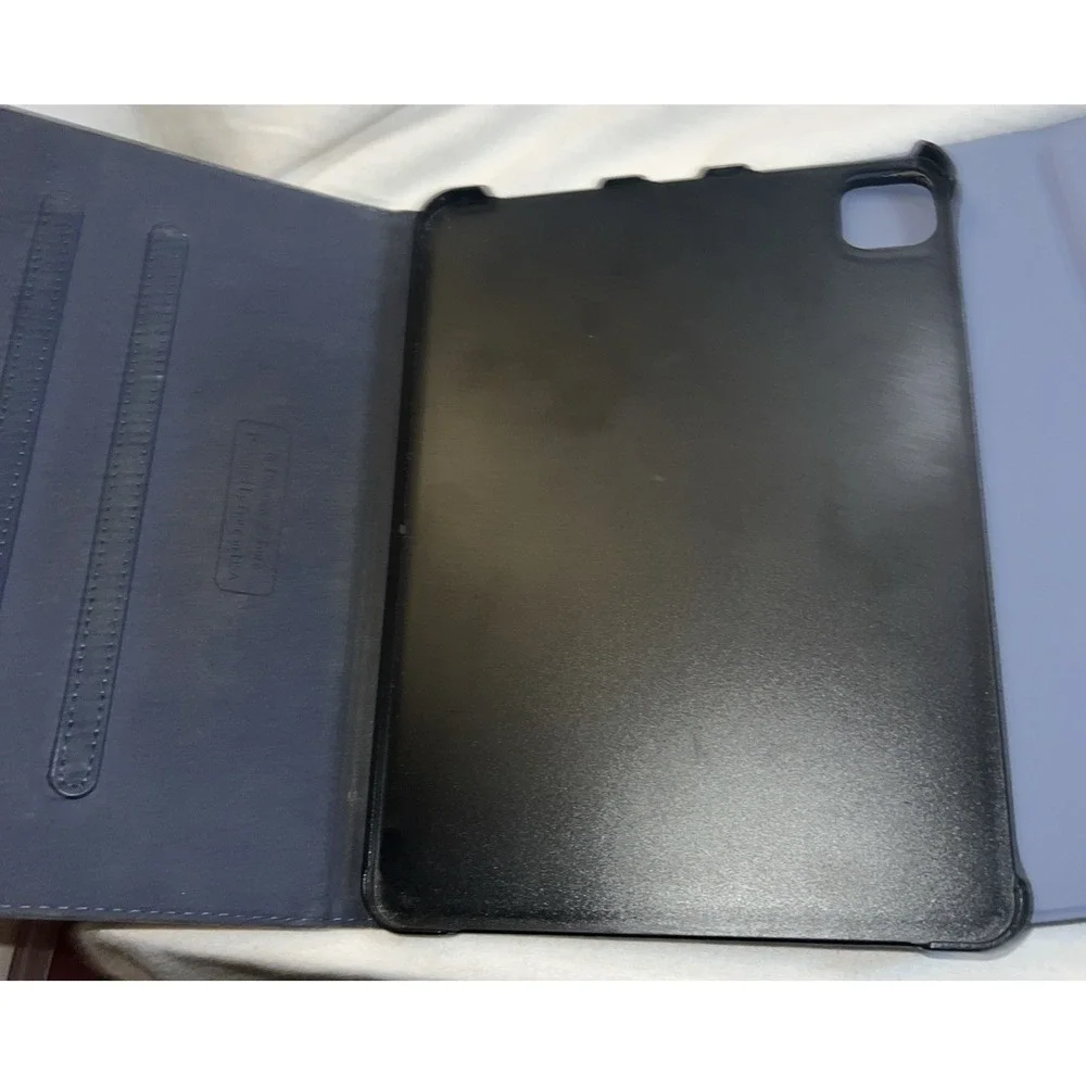 3 iPad Pro 11-inch 3rd‎ Generation Cases, 1 Glass Cover, 2 Camera Glass